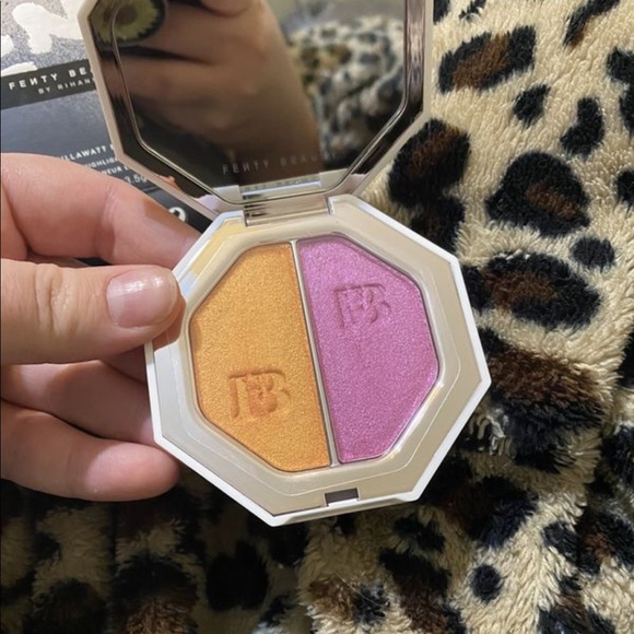 Fenty Beauty by Rihanna highlighter - Picture 2 of 4